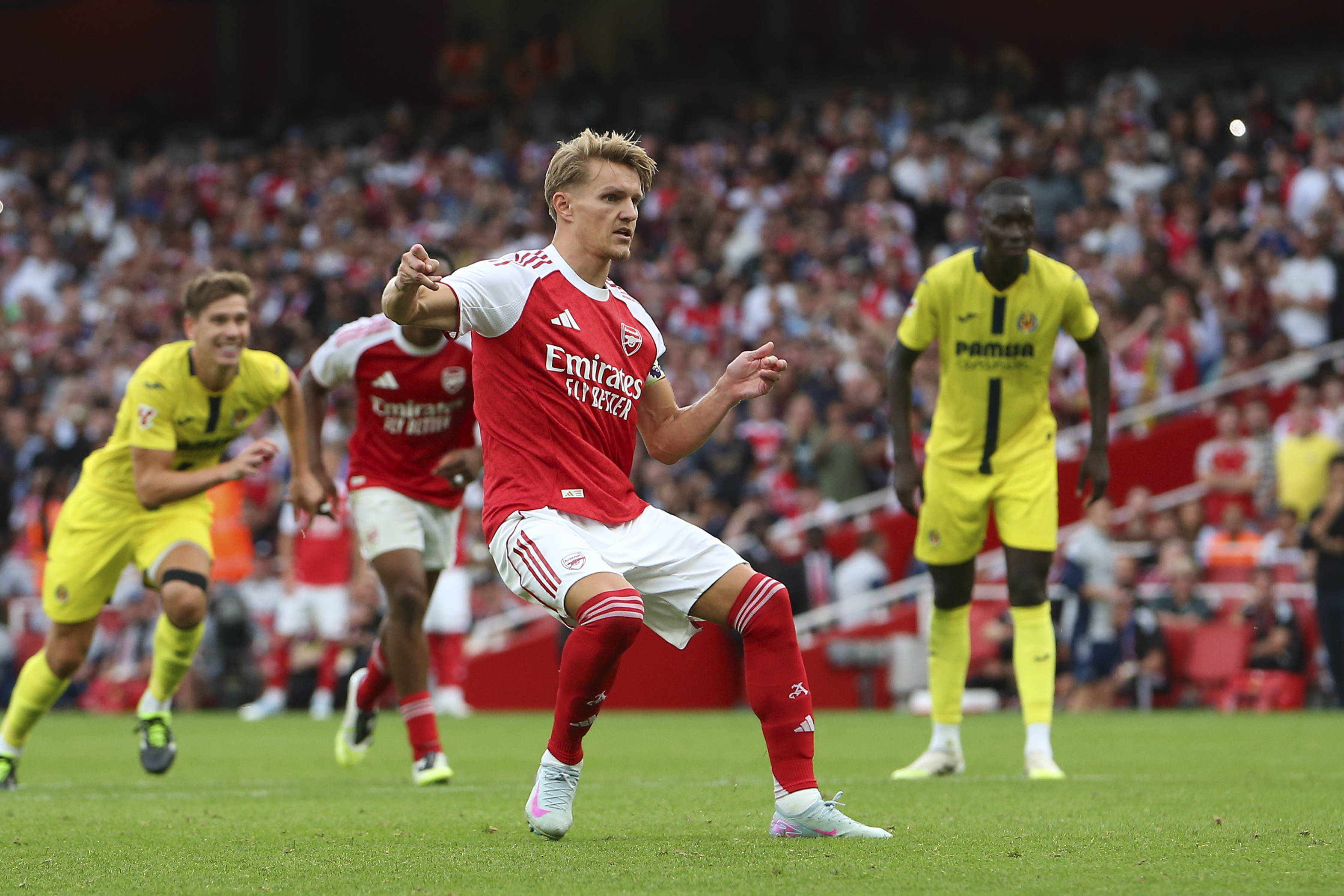 Arsenal fall to second pre-season defeat as Villarreal claim victory at the Emirates